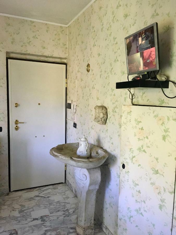 Il Nido Della Rondine Bed & Breakfast Leivi ภายนอก รูปภาพ