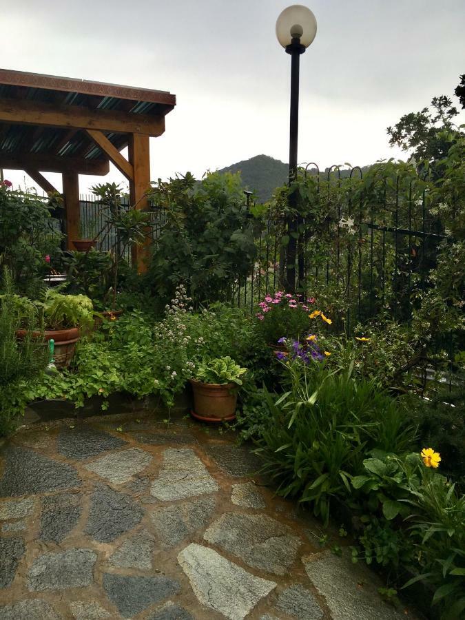 Il Nido Della Rondine Bed & Breakfast Leivi ภายนอก รูปภาพ